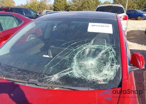 2018 Tesla Model 3 Long Range/Mid Range из США, поврежденный, VIN 5YJ3E1EA3JF044776